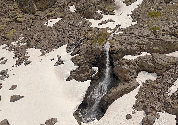 Las aguas esquilmadas de Sierra Nevada